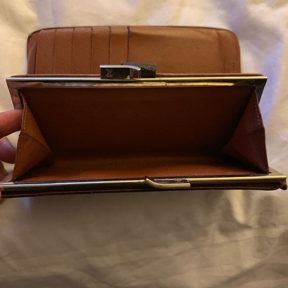 Rare Authentic Louis Vuitton Wallet - Picture 5 of 8